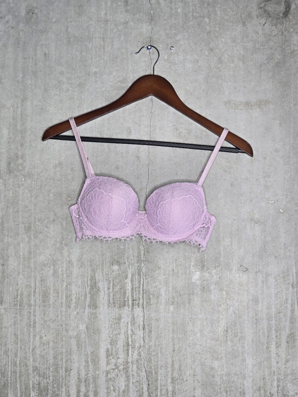 Victoria's Secret Purple Bra Size 32B